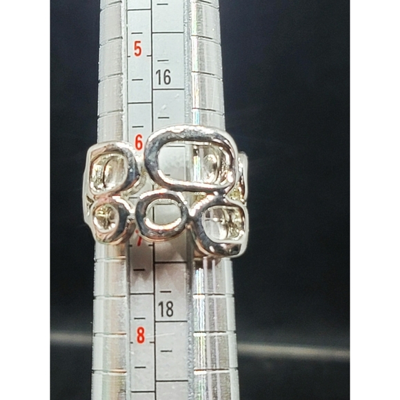 Lia Sophia Silver Openwork Ring size 6.5 - Picture 5 of 6